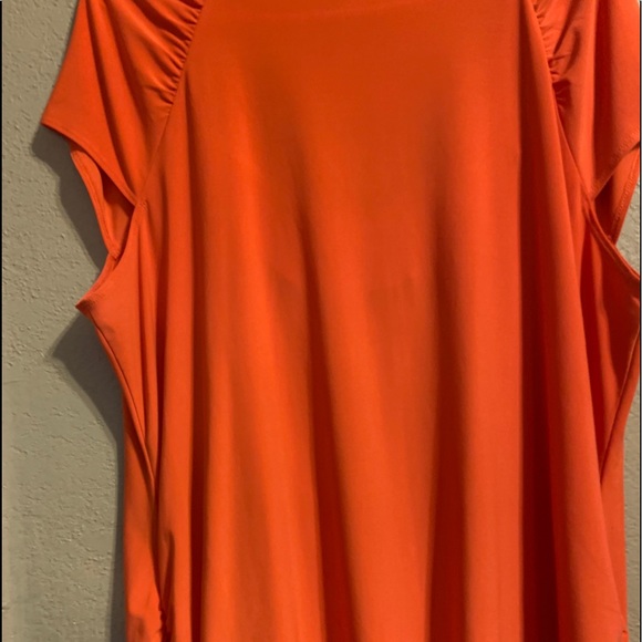 Woman’s TOP 18/20 -burnt orange w/jeweled neck $15 - Picture 2 of 4